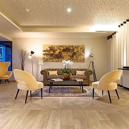 Ambassador Boutique Hotel