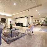 Ambassador Boutique Hotel 4*