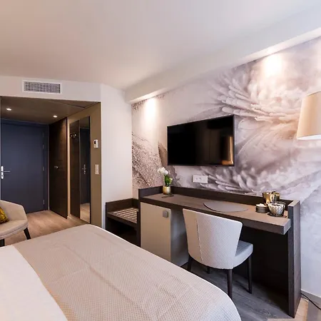 Ambassador Boutique 4* ניון