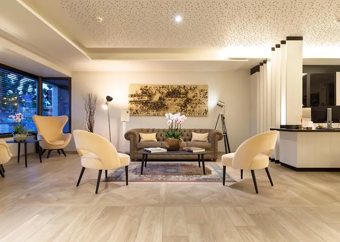 Hotell Ambassador Boutique 4*